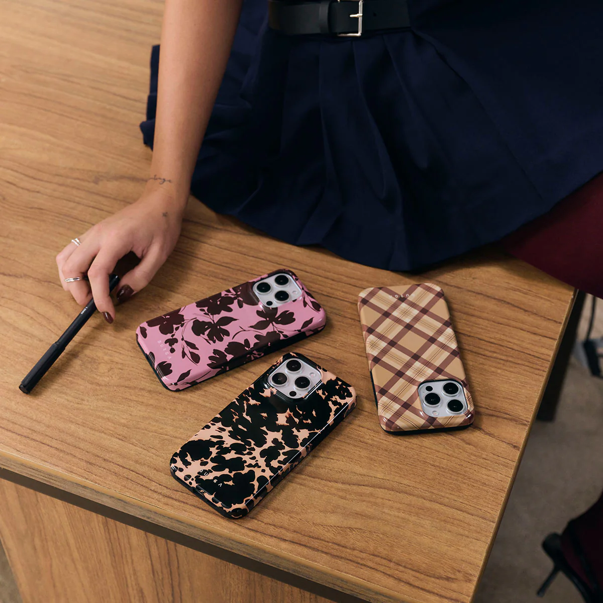 Betty - iPhone 17e Case - Image 11