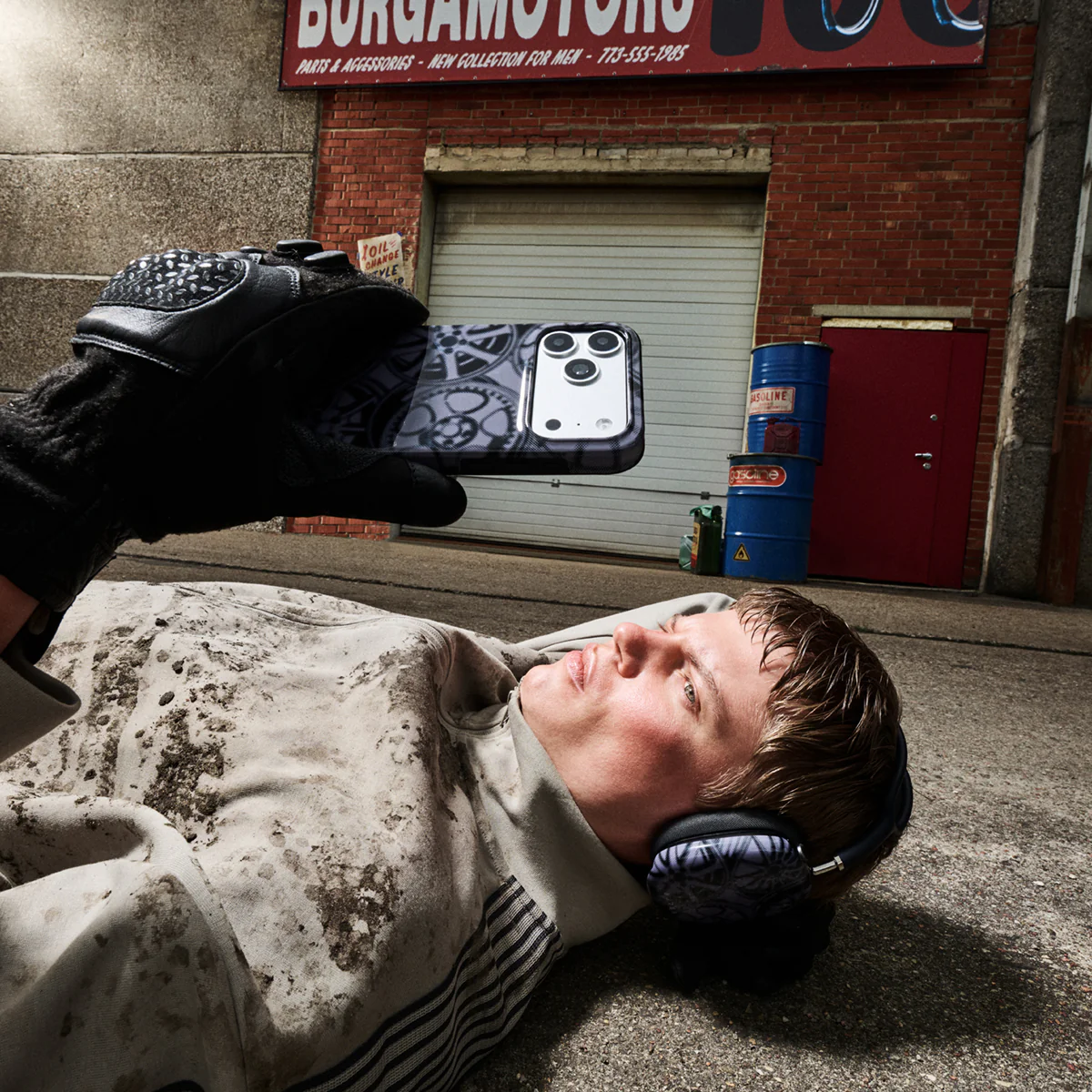 Garage - Samsung Galaxy S21 Case - Image 8